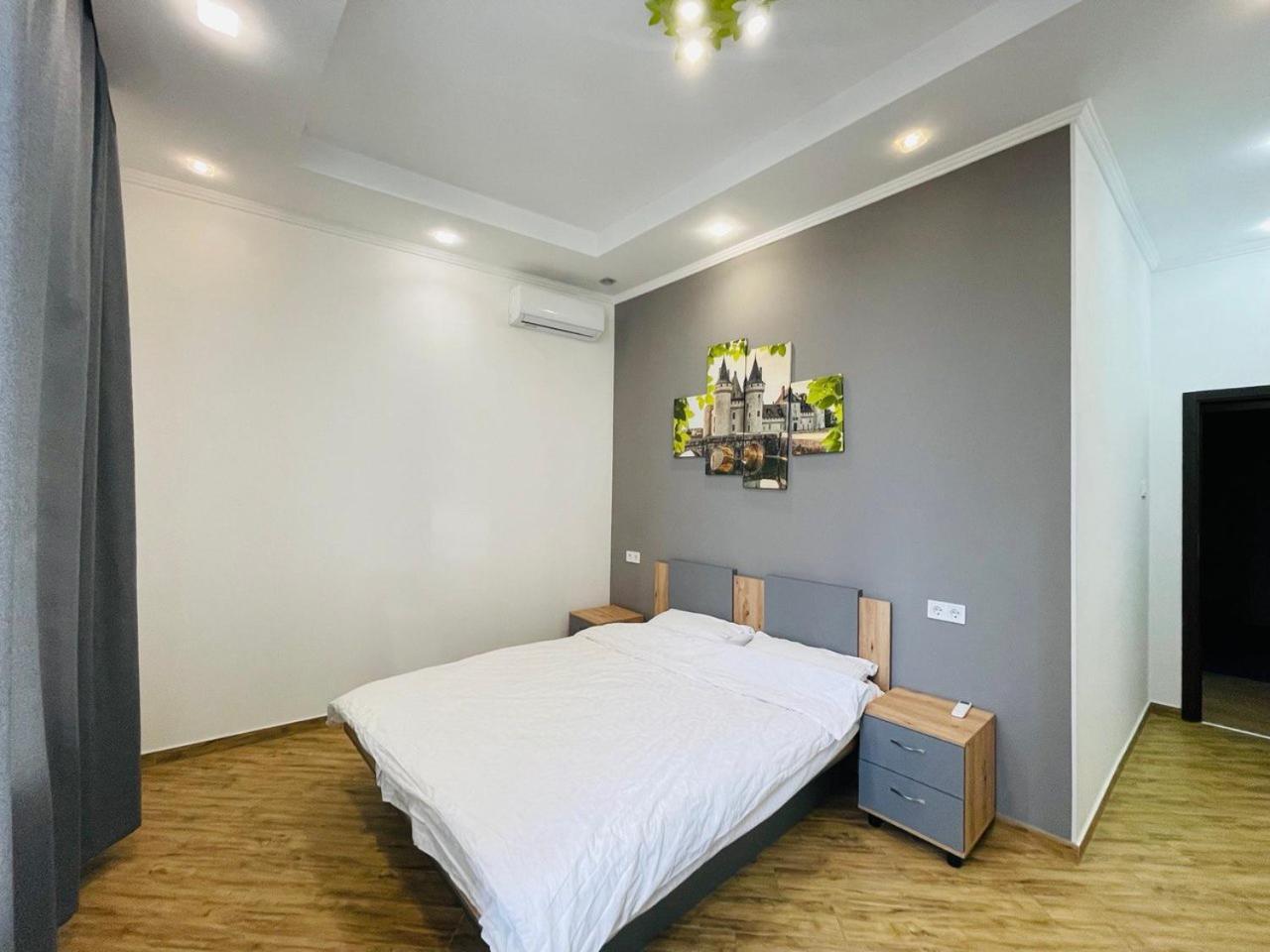 Apartment For Rent In The City Center Of Kharkiv K18 Elinaflats Εξωτερικό φωτογραφία